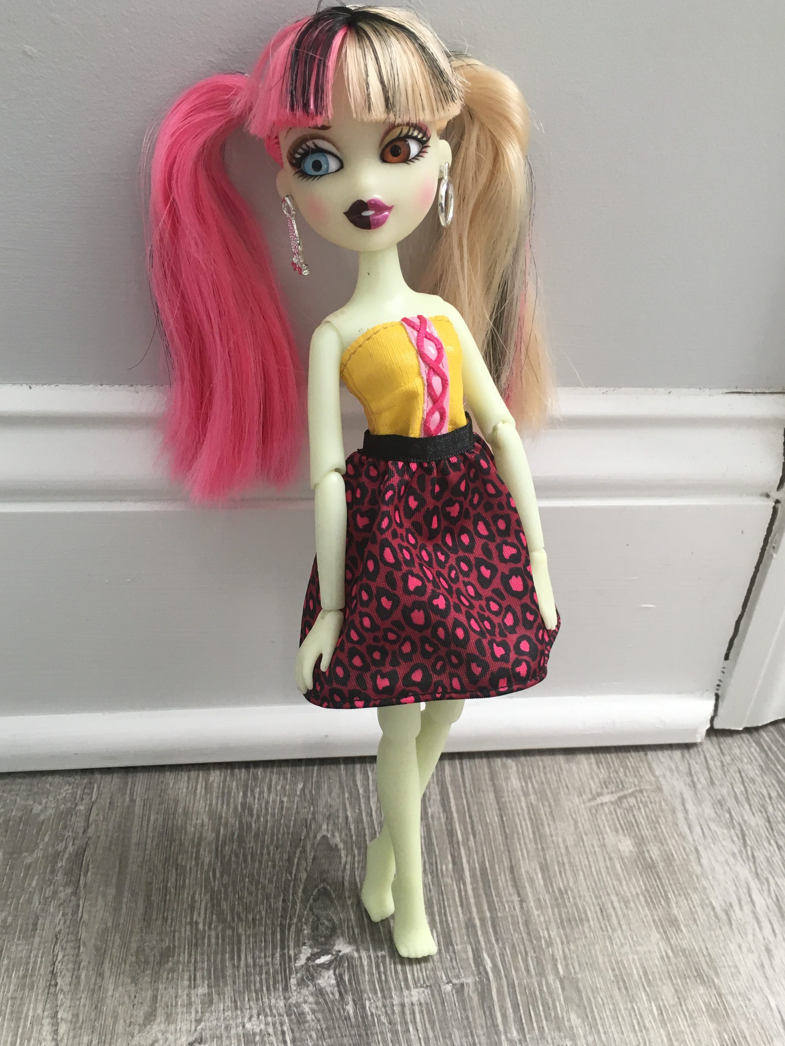 Bratzillaz CLOETTA SPELLETTA Glam Gets Wicked Jointed Doll ~ NEW IN BOX!
